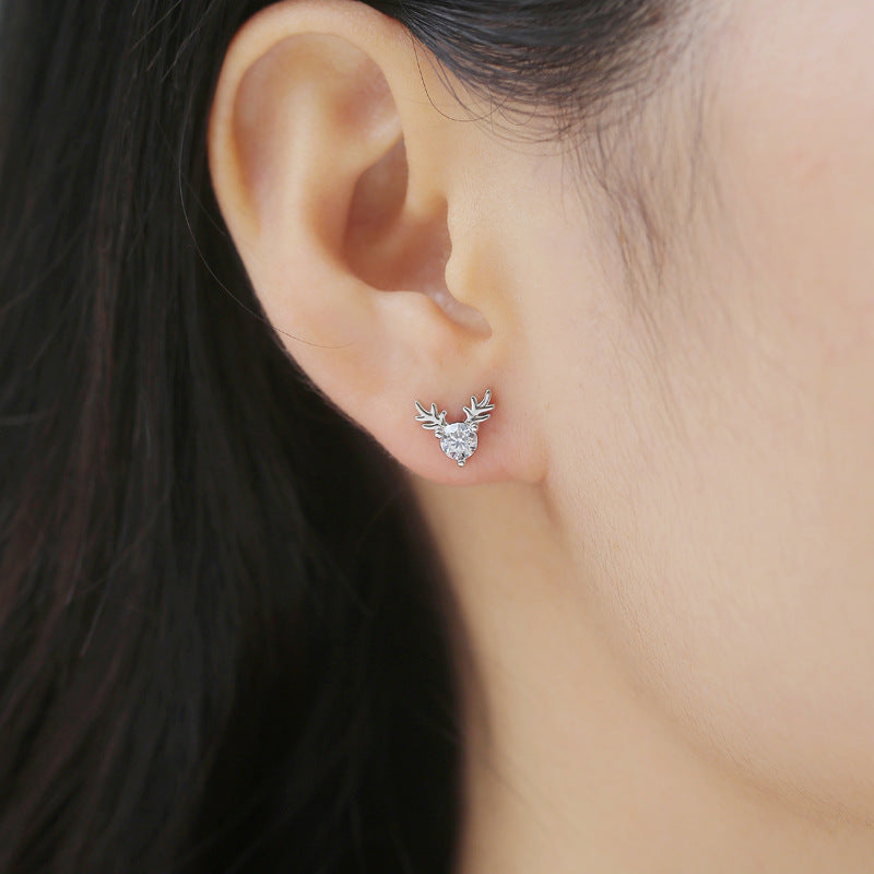 Deer Moissanite CZ Stud